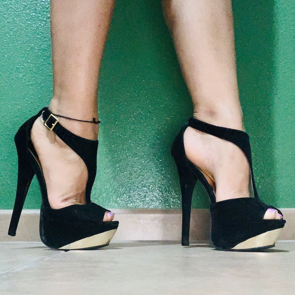 Black with gold qupid heels